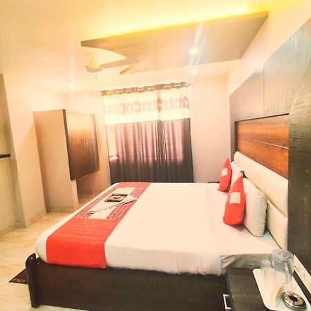 Hotel Amour By Rpi New Delhi Extérieur photo