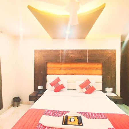 Hotel Amour By Rpi New Delhi Extérieur photo
