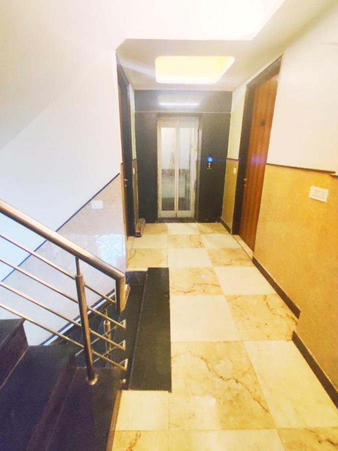 Hotel Amour By Rpi New Delhi Extérieur photo