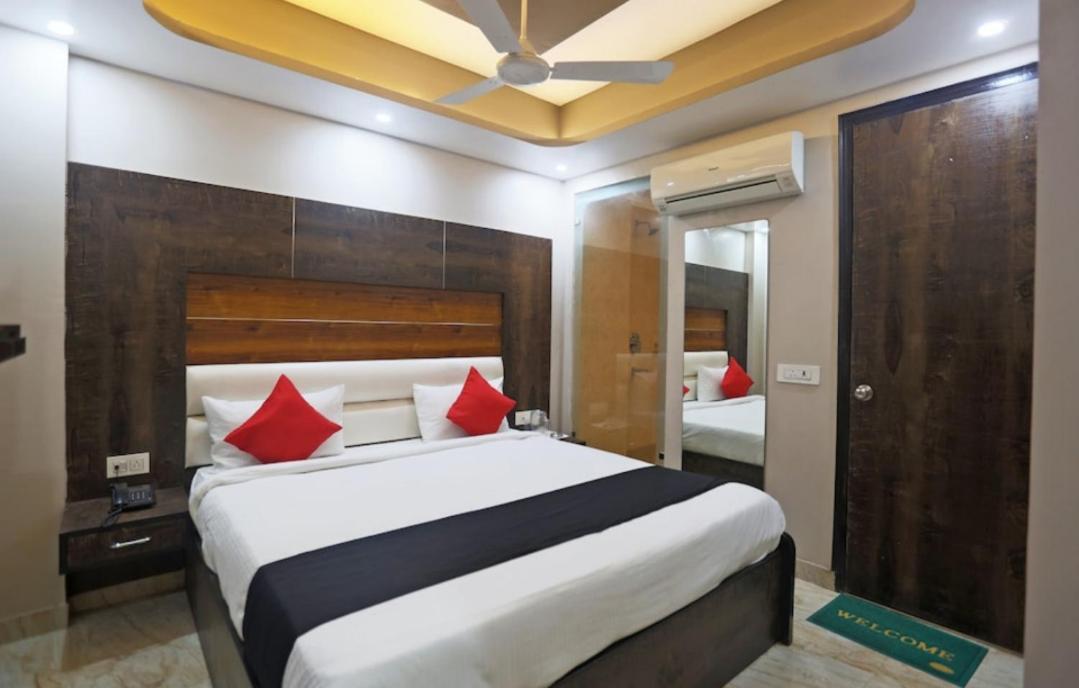 Hotel Amour By Rpi New Delhi Extérieur photo